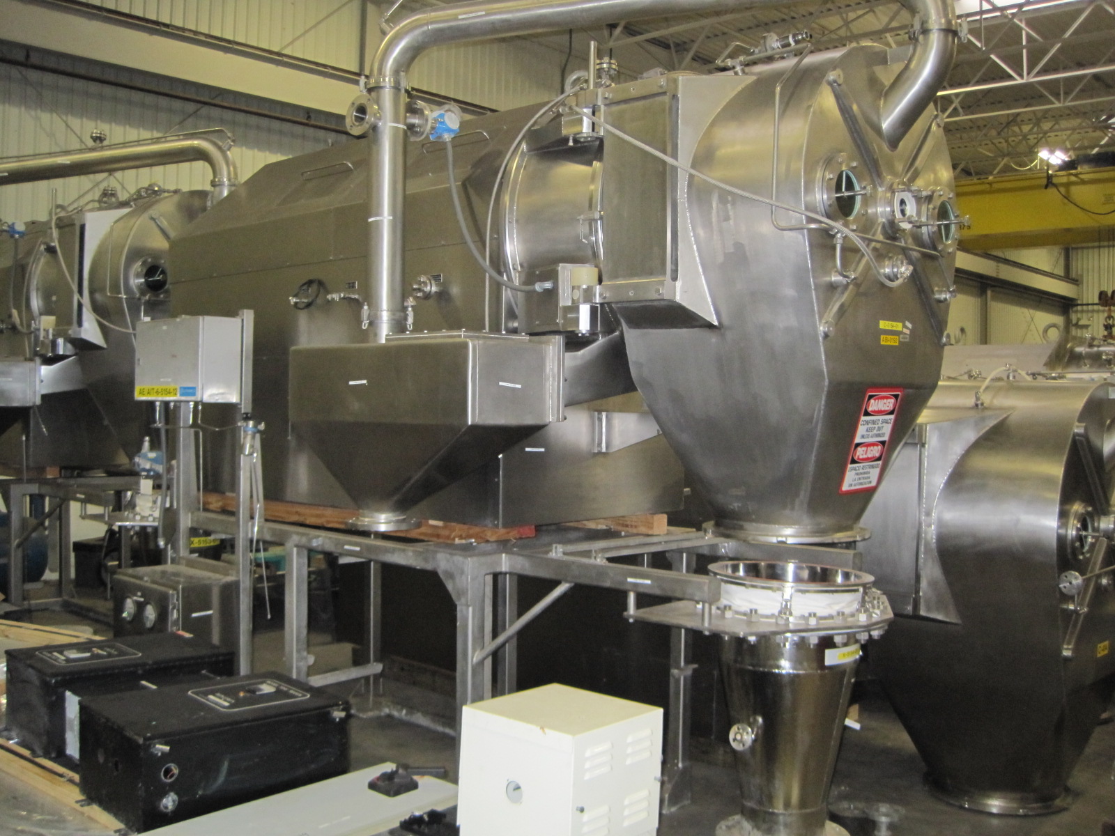 ***SOLD***HEINKEL Model HF800.1 Pharmaceutical Grade Inverting Filter Centrifuge.  Contact Parts are (1.4571) 316/Ti Stainless Steel. Inner Bowl Dia. 800mm. Capacity 149KG/119L. 1600 RPM Max Drum Speed. G-Force 1138 G's.  All Electrical unit Complete with Controls.
UNIT IS FACTORY REFURBISHED AND OFFERED WITH 1 YEAR MECHANICAL WARRANTY